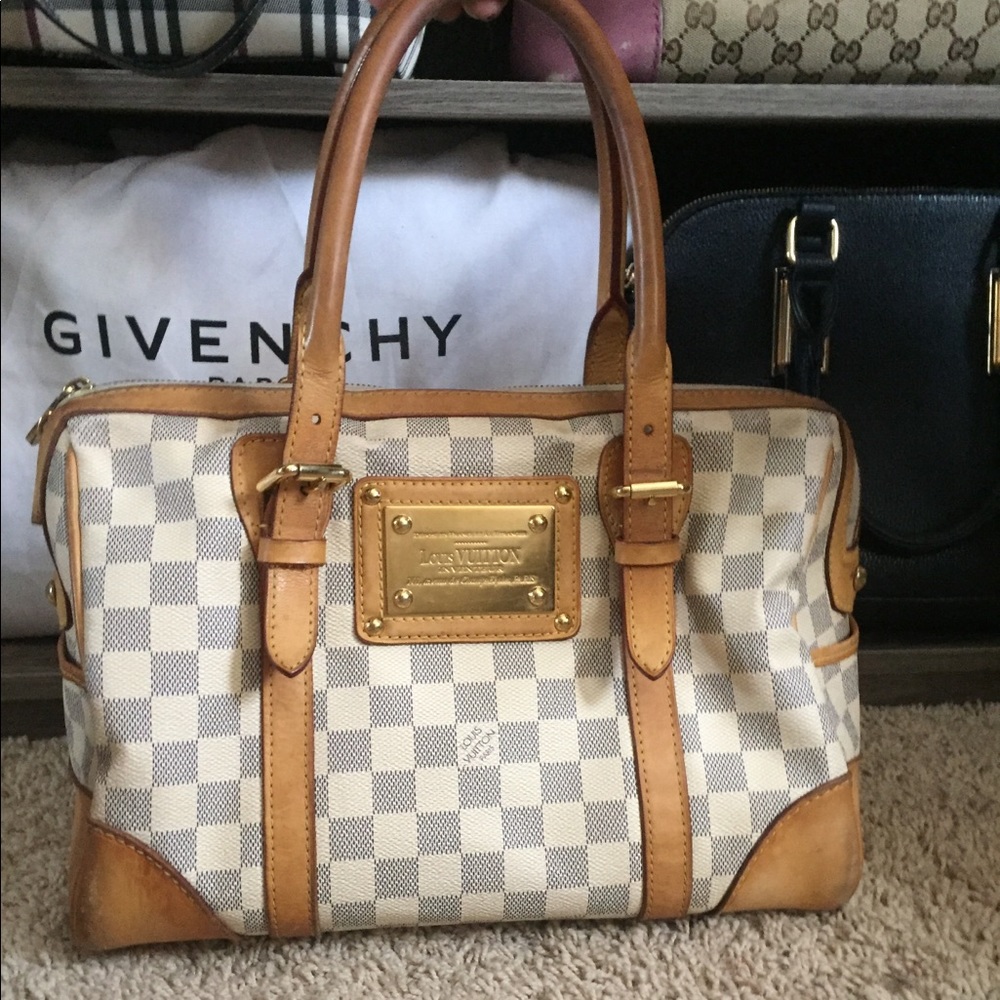 Authentic Louis Vuitton Berkeley Bag